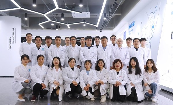 長隆研發(fā)團(tuán)隊